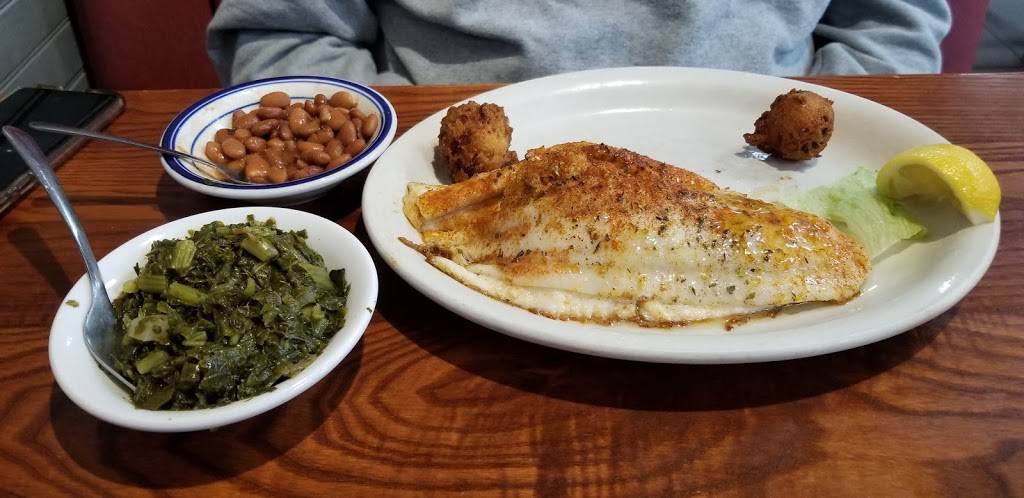 East 74 Restaurant | restaurant | 10915 Monroe Rd, Matthews, NC 28105, USA | 7048475035 OR +1 704-847-5035