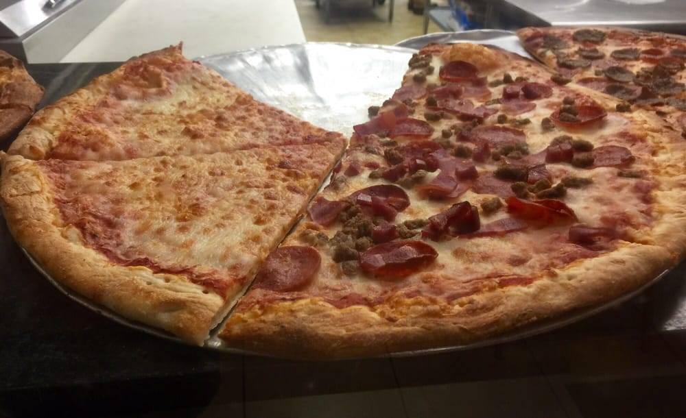 Family Pizza & Subs | meal delivery | 6500, 1735 Reed Rd NE, Leland, NC 28451, USA | 9103712611 OR +1 910-371-2611