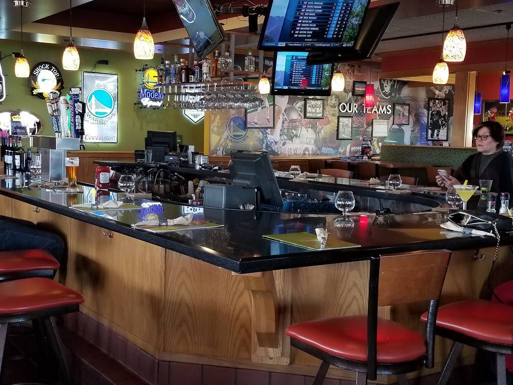 Applebees Grill + Bar | restaurant | 1369 Fitzgerald Dr, Pinole, CA 94564, USA | 5102430400 OR +1 510-243-0400