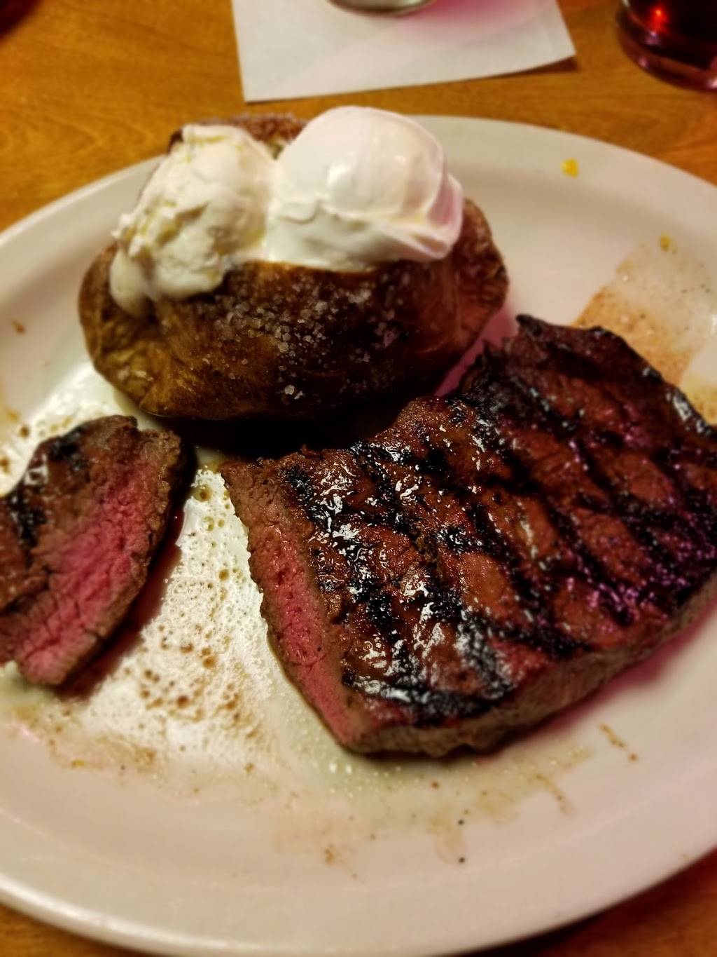Texas Roadhouse | restaurant | 2019 Colby Taylor Dr, Richmond, KY 40475, USA | 8598139464 OR +1 859-813-9464
