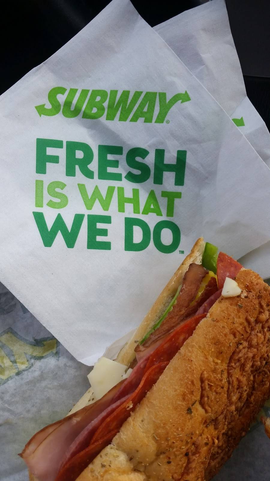 Subway Restaurants | restaurant | 632 Williams Rd A, Salinas, CA 93905, USA | 8314245411 OR +1 831-424-5411