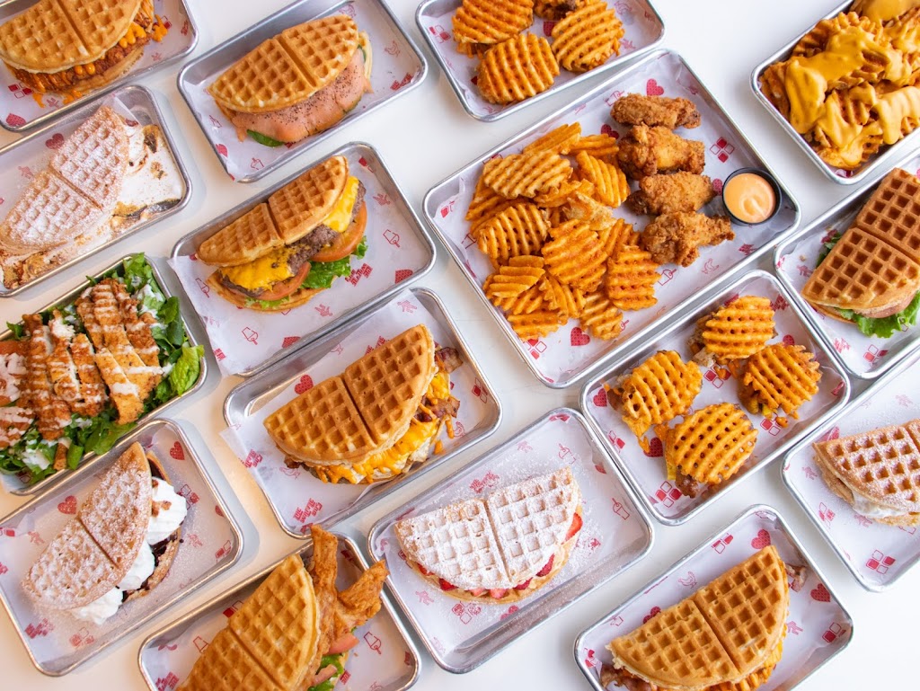 Levis CHICKEN AND WAFFLES | restaurant | 541 Hermosa Dr, Chaparral, NM 88081, USA | 9158436328 OR +1 915-843-6328