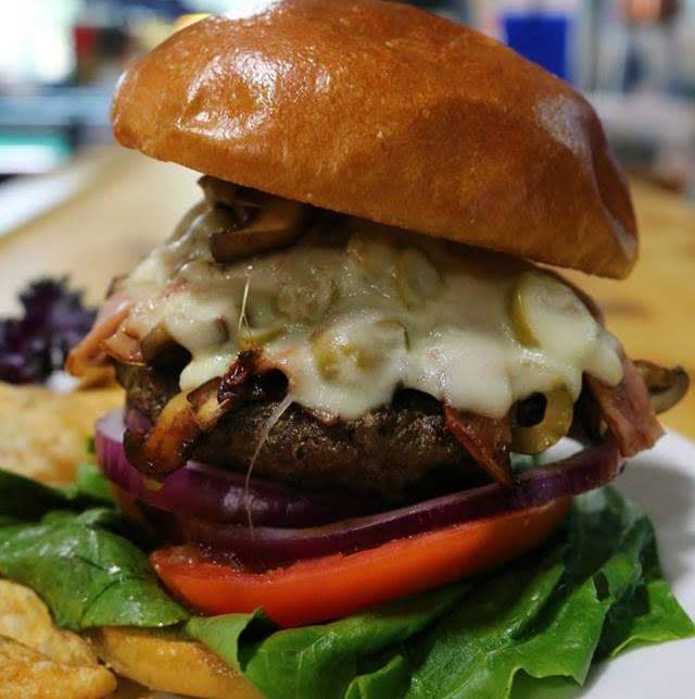 Rail House Grill | restaurant | 91 Douglas Ave, Holland, MI 49424, USA | 6163947500 OR +1 616-394-7500