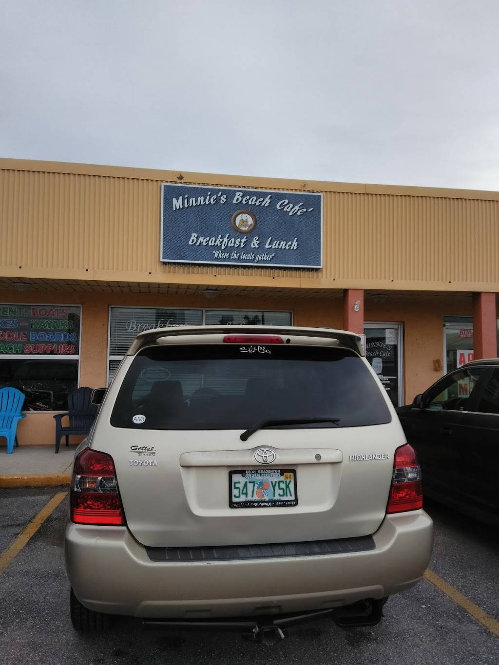 Minnies Beach Cafe | cafe | 5360 Gulf Dr, Holmes Beach, FL 34217, USA | 9417784140 OR +1 941-778-4140