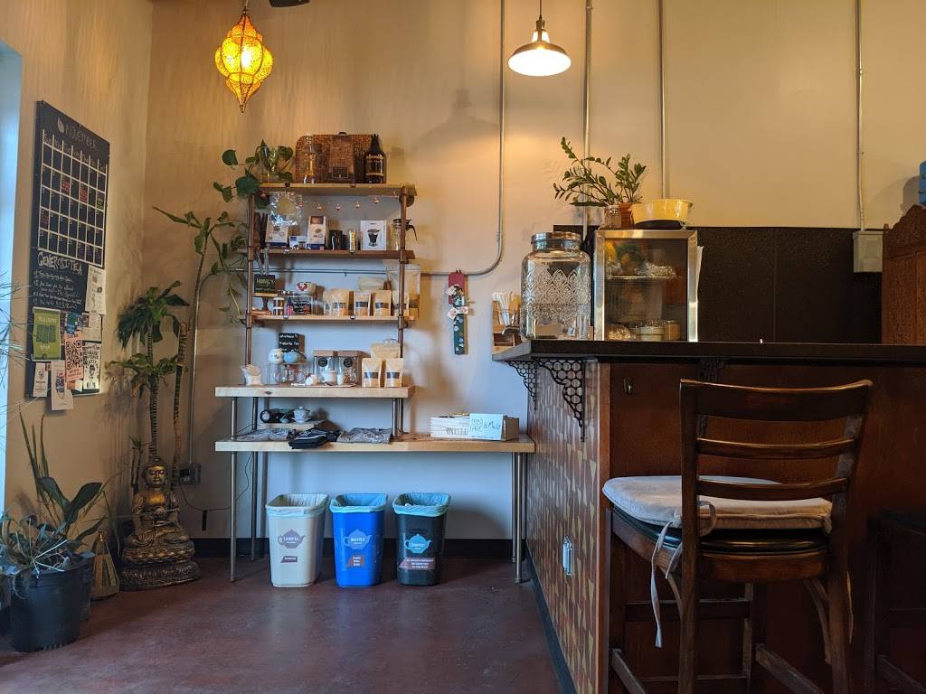 Cha Chas Tea Lounge | night club | 1325 Grand Ave Suite 3, Phoenix, AZ 85007, USA | 6028027854 OR +1 602-802-7854