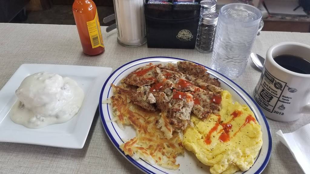 Bradkes Family Restaurant | restaurant | 1022 Main St, Neenah, WI 54956, USA | 9207223706 OR +1 920-722-3706