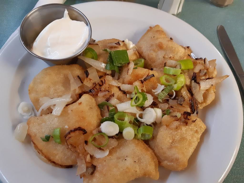 Mai & Pais Restaurant and Cafe | restaurant | 382 James St, Delhi, ON N4B 2B7, Canada | 5195822530 OR +1 519-582-2530