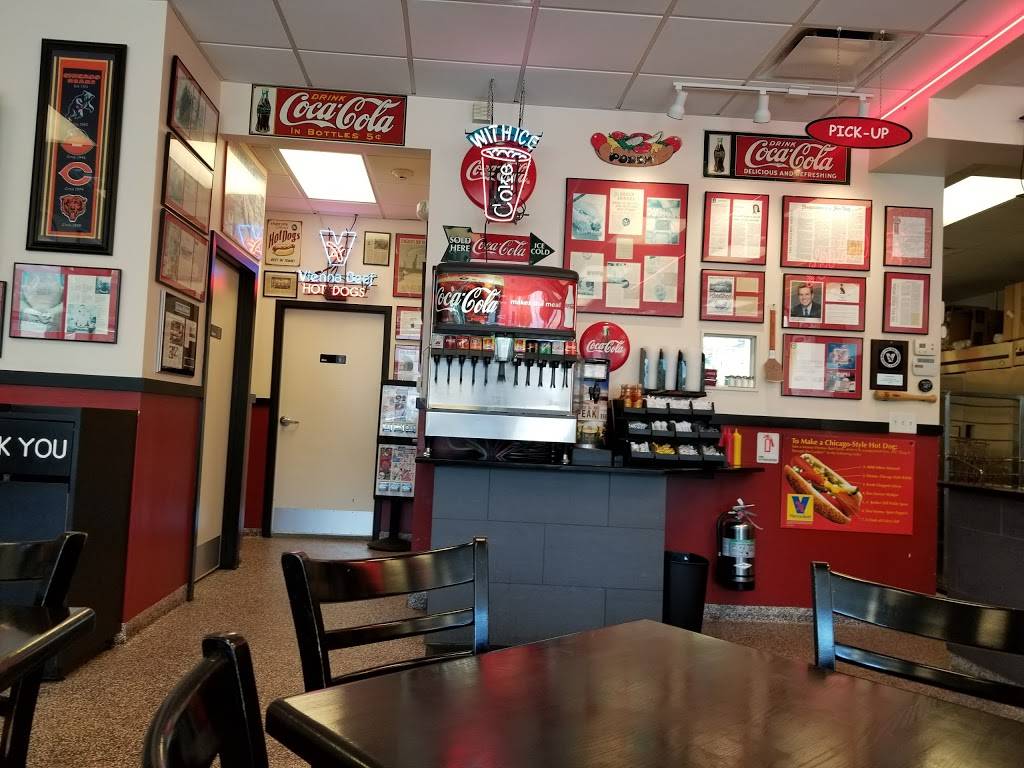 Poochie’s | restaurant | 3602 Dempster Street, Skokie, IL 60076, USA | 8476730100 OR +1 847-673-0100