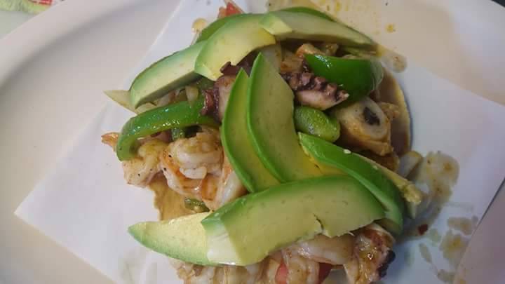 Mariscos El Moreno | restaurant | Calle Alba Roja, Sonoita, 22106 Tijuana, B.C., Mexico | 016643122222 OR +52 664 312 2222