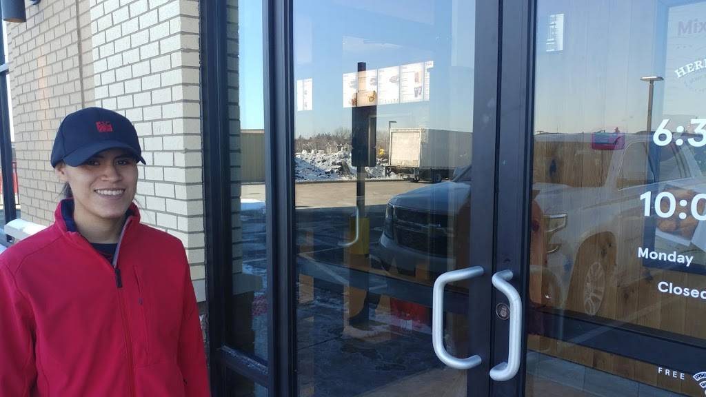 Chick-fil-A | restaurant | 9751 Xenia Ave N, Brooklyn Park, MN 55443, USA | 7633151010 OR +1 763-315-1010