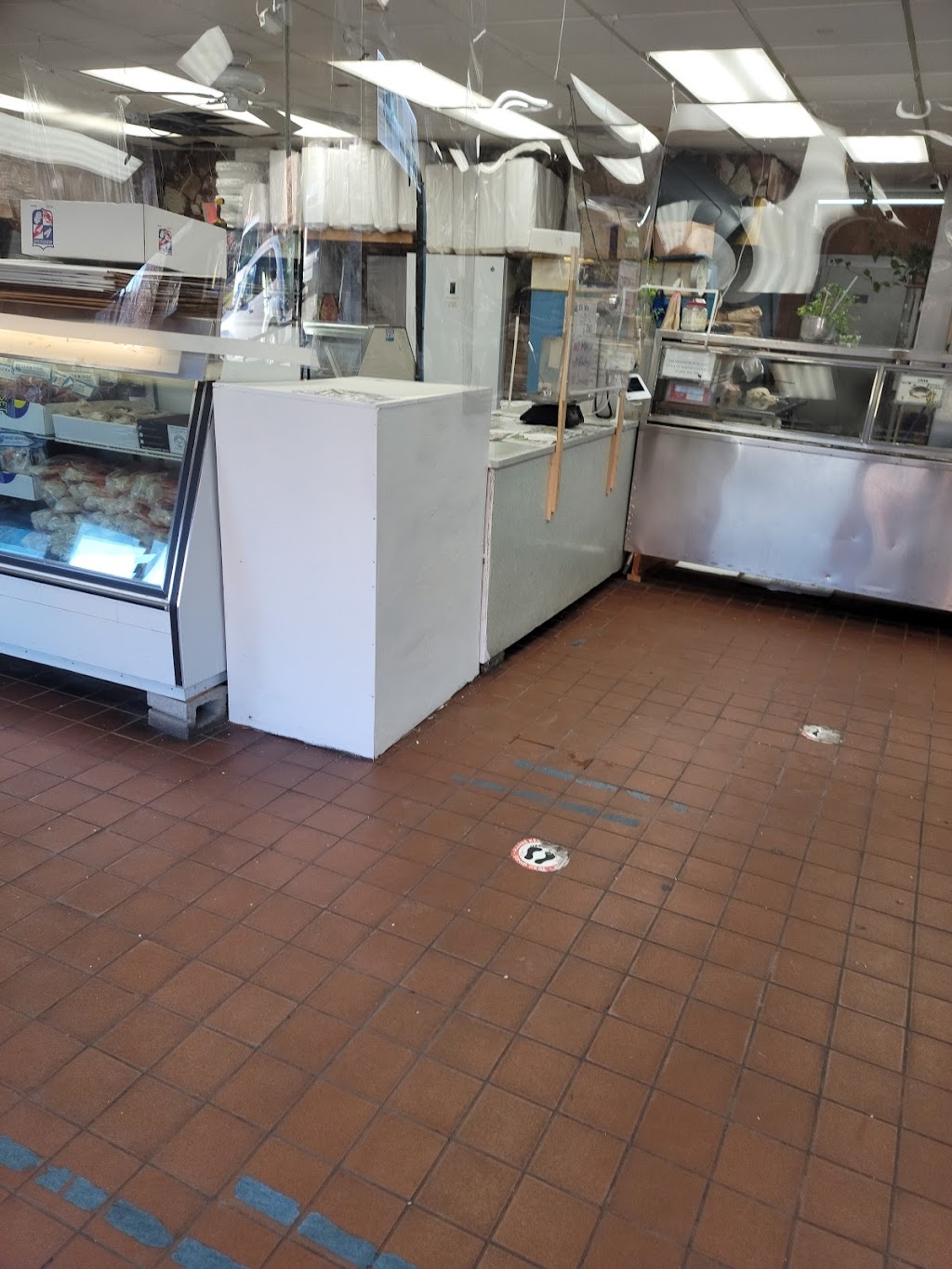 New Fish Plus | restaurant | 573 Martin Luther King Dr, Jersey City, NJ 07304, USA | 2014346646 OR +1 201-434-6646