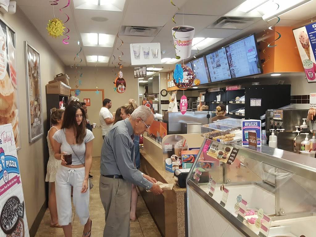 Dunkin | bakery | 127 E Montauk Hwy, Hampton Bays, NY 11946, USA | 6315941928 OR +1 631-594-1928