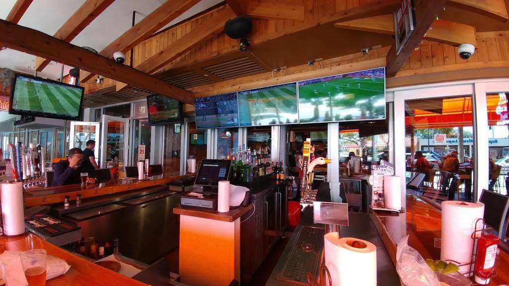 Hooters | meal takeaway | 3301 Coral Way Unit 104, Miami, FL 33145, USA | 3058736166 OR +1 305-873-6166