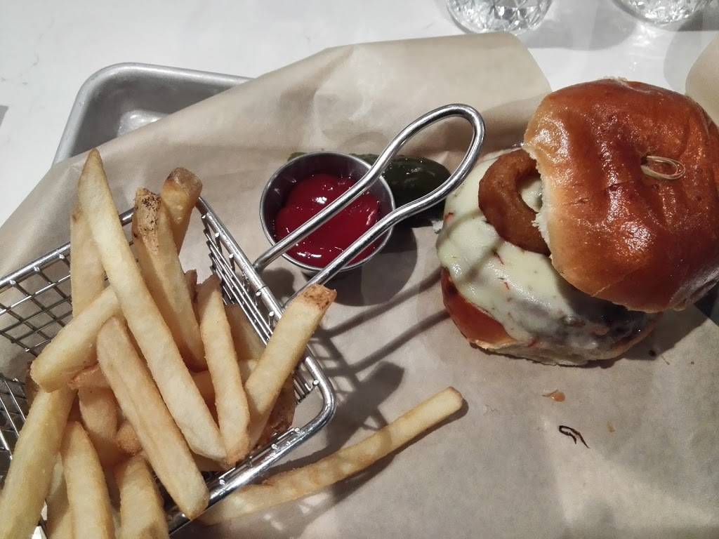 Crop & Kettle | restaurant | 3637, 101 James Doolittle Blvd, Uniondale, NY 11553, USA | 5162295039 OR +1 516-229-5039