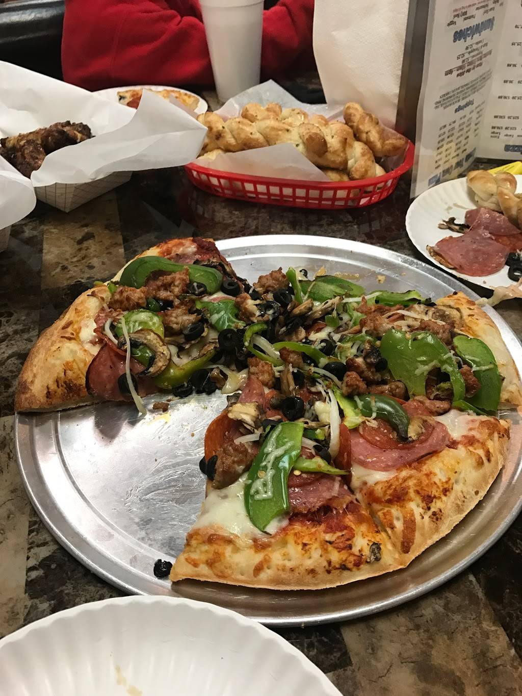 Tonys Pizza Visalia | restaurant | 3511 W Walnut Ave, Visalia, CA 93277, USA | 5596241988 OR +1 559-624-1988