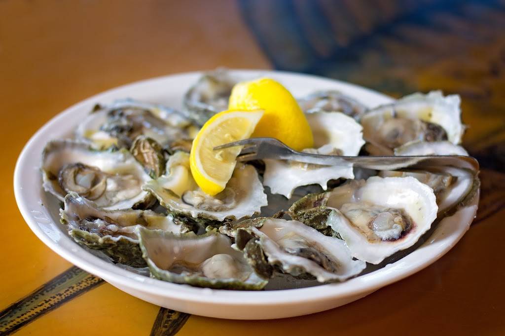 Rockefellers Raw Bar | restaurant | 3613 Hwy 17 S, North Myrtle Beach, SC 29582, USA | 8433619677 OR +1 843-361-9677