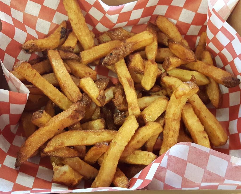 Johnny Burger | restaurant | 847 Innisfil Beach Rd, Innisfil, ON L9S 1Y8, Canada | 7054312218 OR +1 705-431-2218