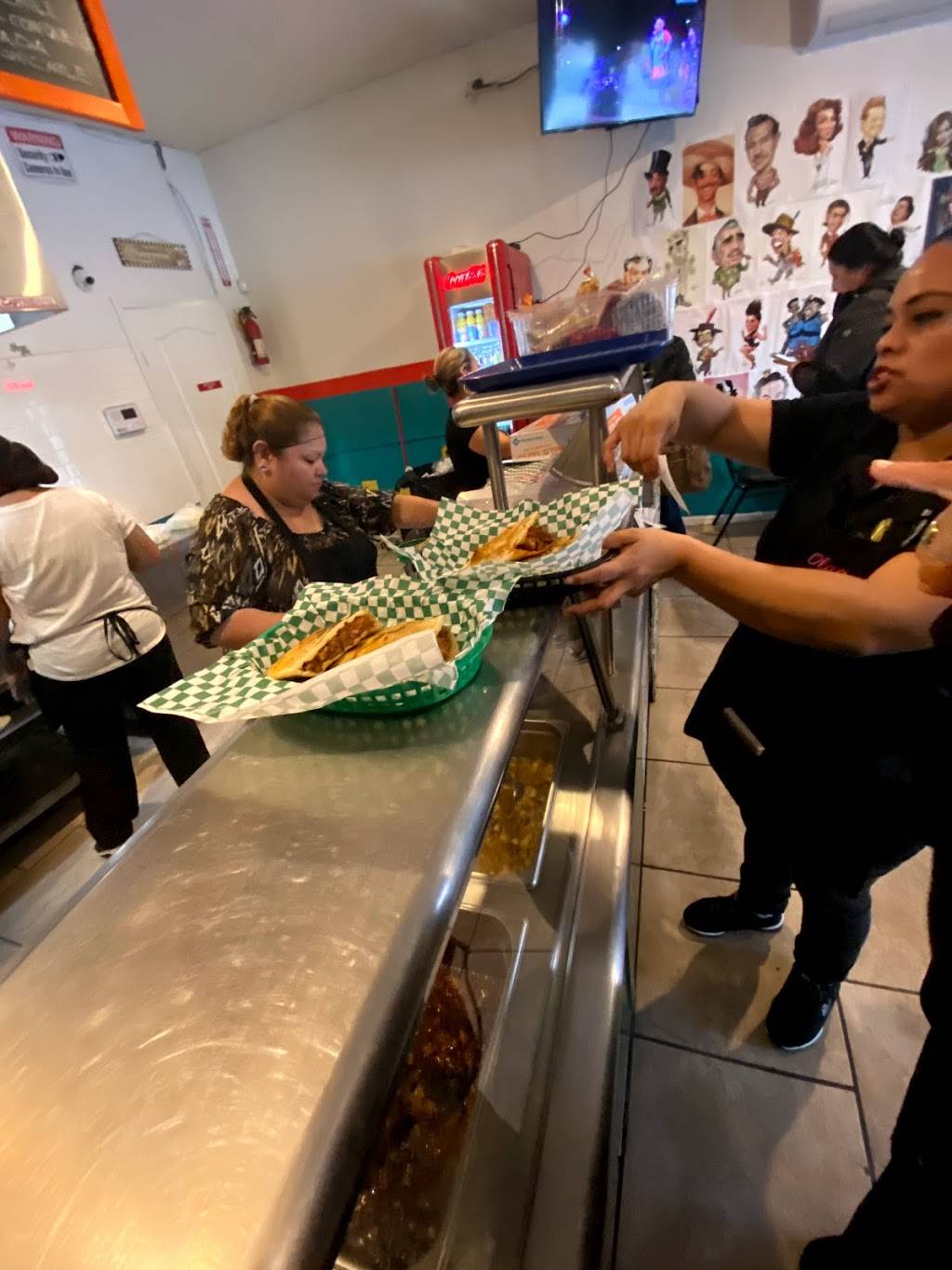 Gorditas mi torreón | restaurant | 5201 S Flores St, San Antonio, TX 78214, USA | 2103223869 OR +1 210-322-3869