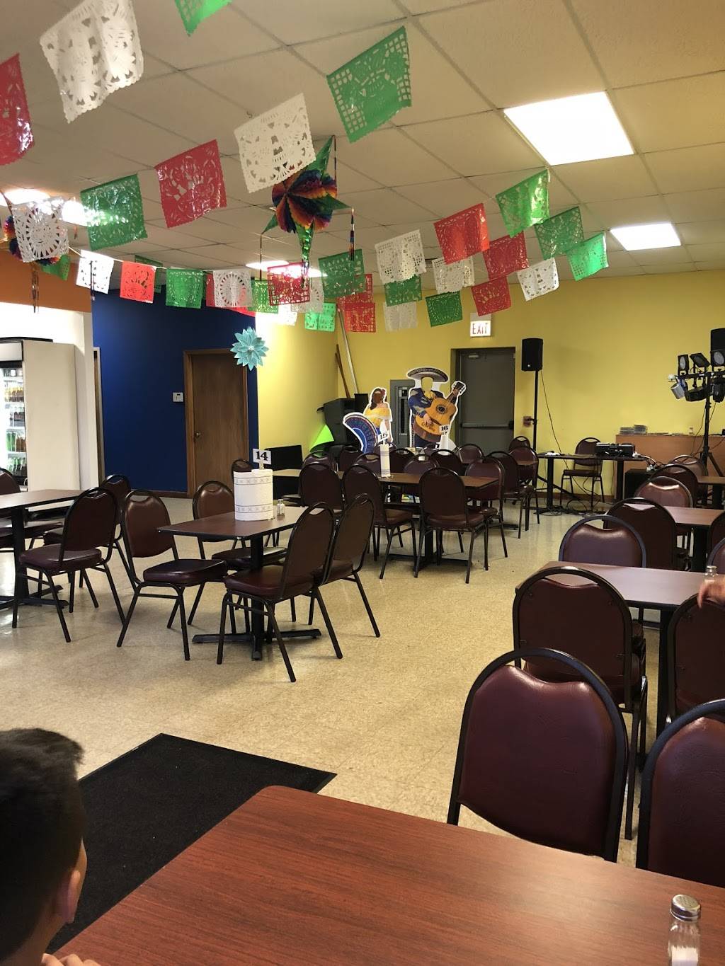 Tacos el Chiquito | restaurant | 2801 147th St, Posen, IL 60469, USA | 7086902101 OR +1 708-690-2101