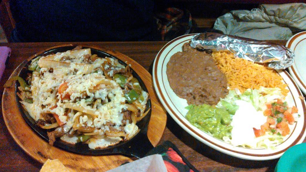 Si Senor Mexican Restaurant | restaurant | 838 Lima Rd, Kendallville, IN 46755, USA | 2603430535 OR +1 260-343-0535