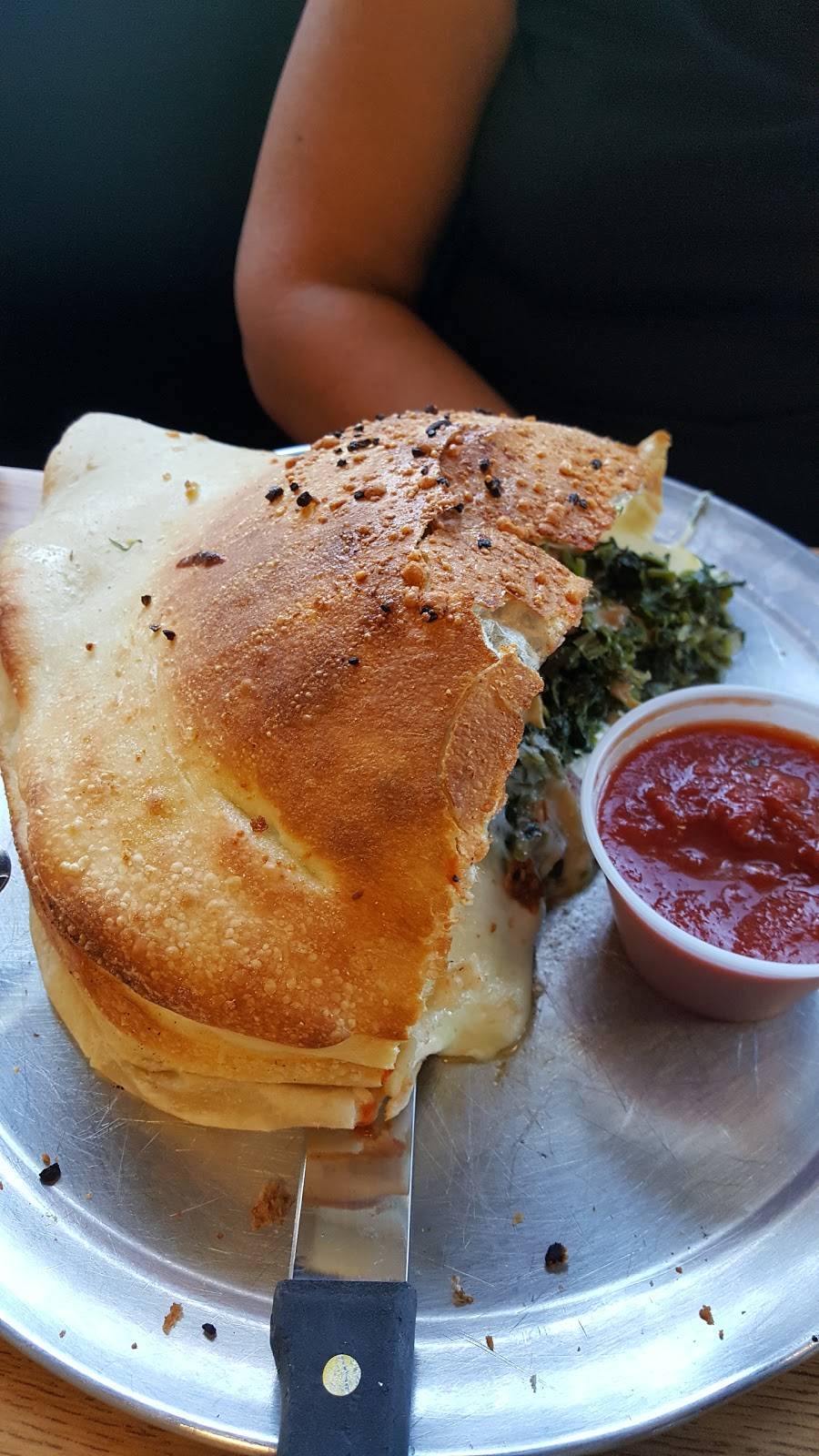 A New York Pizza House | restaurant | 3850 N Atlantic Ave, Cocoa Beach, FL 32931, USA | 3218687177 OR +1 321-868-7177