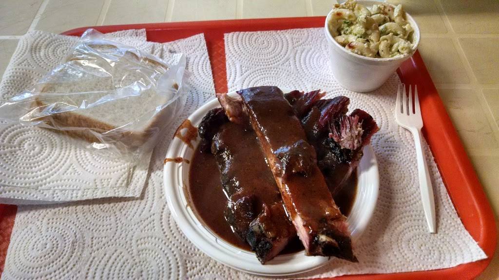 Wilsons Bar-B-Q | restaurant | 700 N Taylor Ave, Pittsburgh, PA 15212, USA | 4123227427 OR +1 412-322-7427