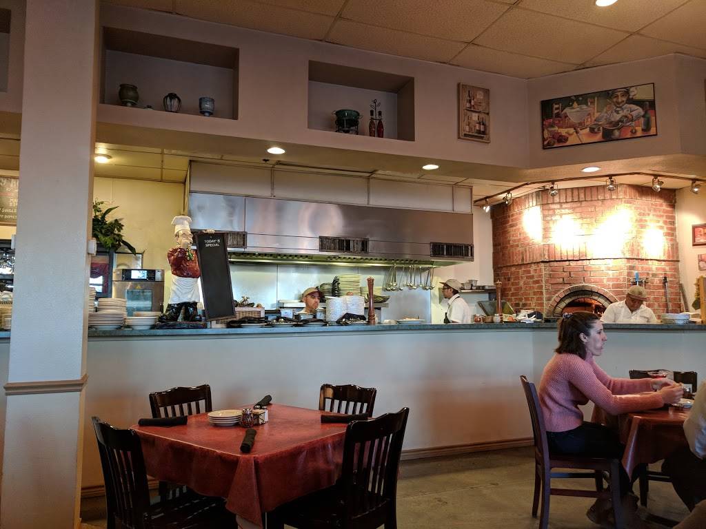 Don Camillo Italian Cuisine Inc | restaurant | 1400 N Corinth St, Corinth, TX 76208, USA | 9403211100 OR +1 940-321-1100