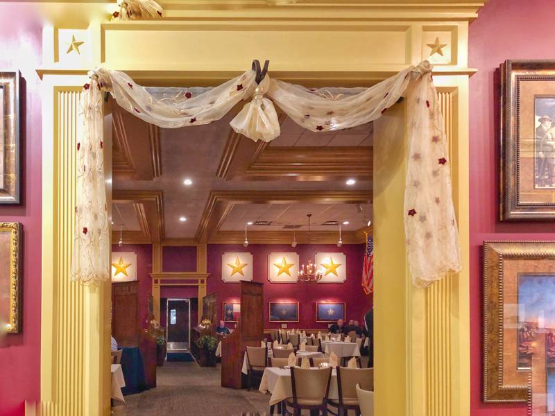 Steamboat House | restaurant | 8045 North Sam Houston Pkwy W, Houston, TX 77064, USA | 8329121845 OR +1 832-912-1845