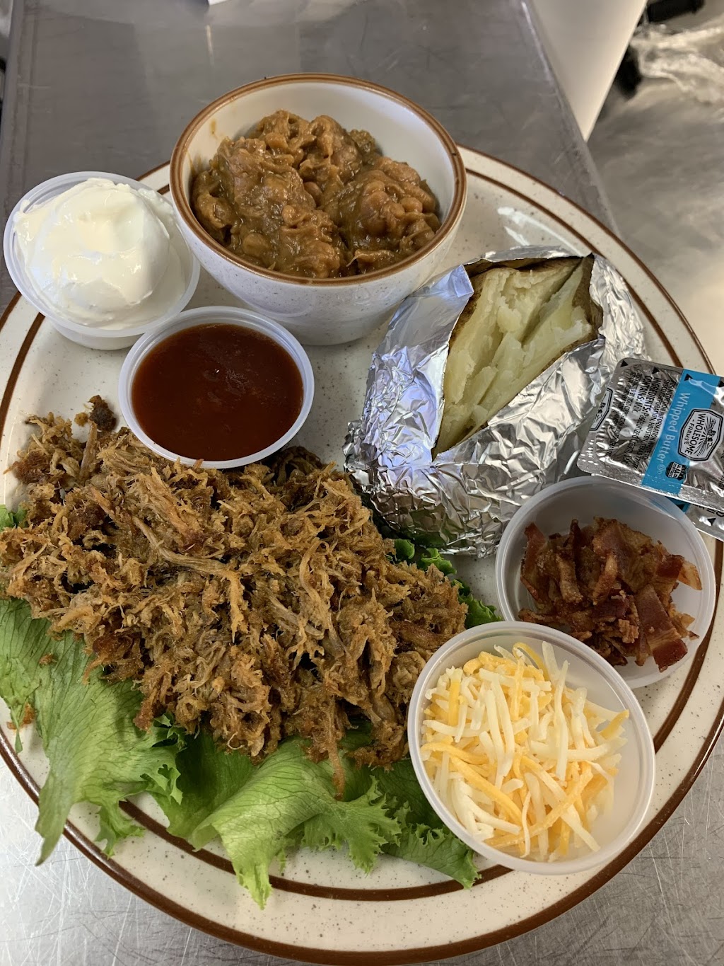 Flint Hills Saloon & Eatery | restaurant | 410 W Main St, Council Grove, KS 66846, USA | 6207676242 OR +1 620-767-6242