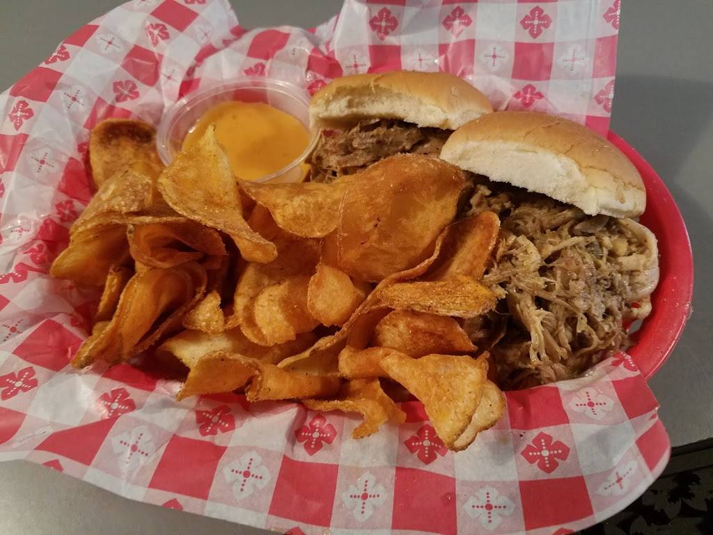 DDS BBQ Company | restaurant | 815 Ohio St, Oshkosh, WI 54902, USA | 9203851003 OR +1 920-385-1003