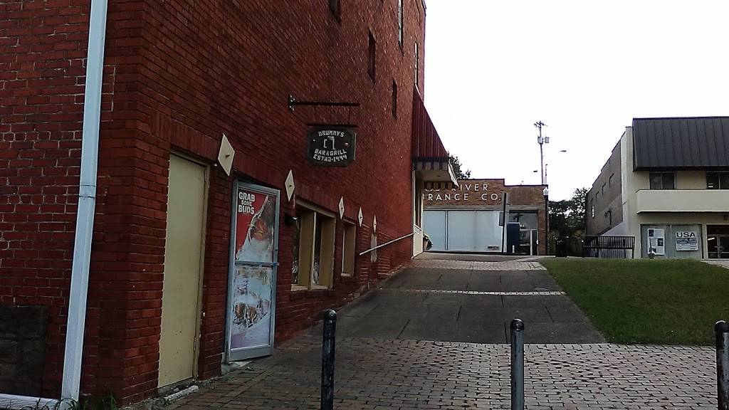 Drummys Bar & Grill | restaurant | 516 C St, St Albans, WV 25177, USA | 3047225124 OR +1 304-722-5124