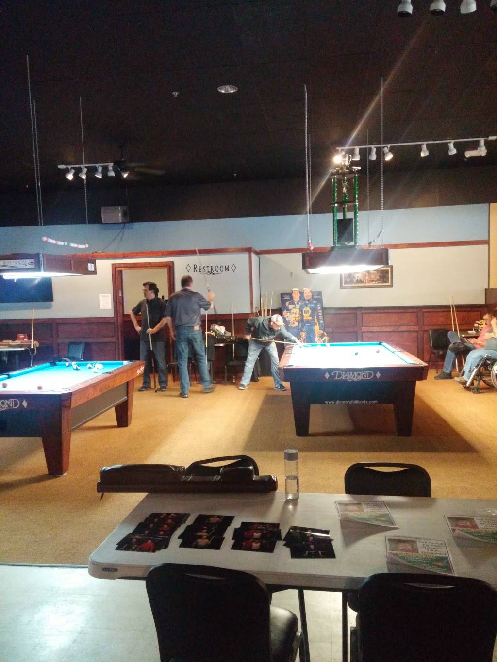 The Ball Room | restaurant | 112 E Cook St, Portage, WI 53901, USA | 6085661454 OR +1 608-566-1454