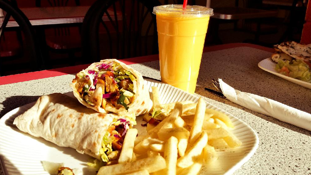 Wraps N Curry | restaurant | 4221 W Bell Rd #111, Phoenix, AZ 85053, USA | 6028661907 OR +1 602-866-1907