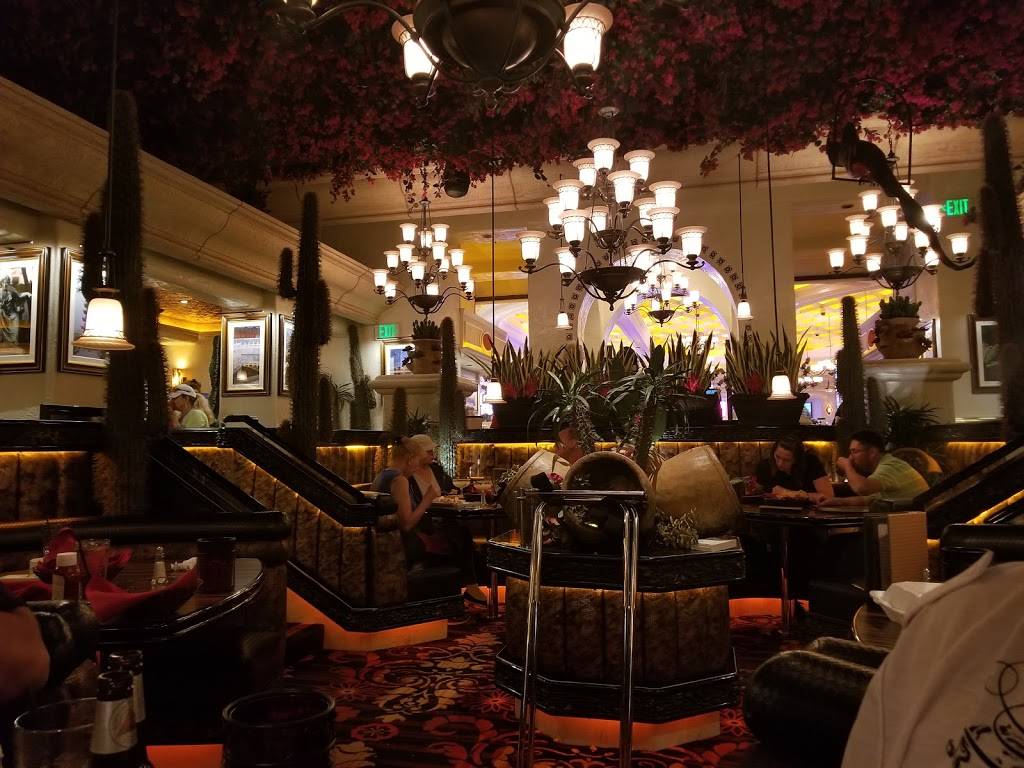 Pancho And Willies | restaurant | 815 Nichols Blvd, Sparks, NV 89434, USA | 8006481170 OR +1 800-648-1170