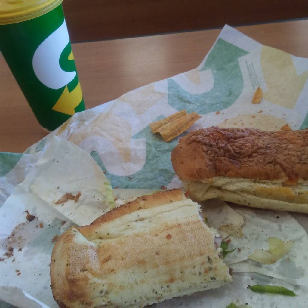 Subway Restaurants | restaurant | 124 W Indian Trail, Milan, IN 47031, USA | 8126547225 OR +1 812-654-7225