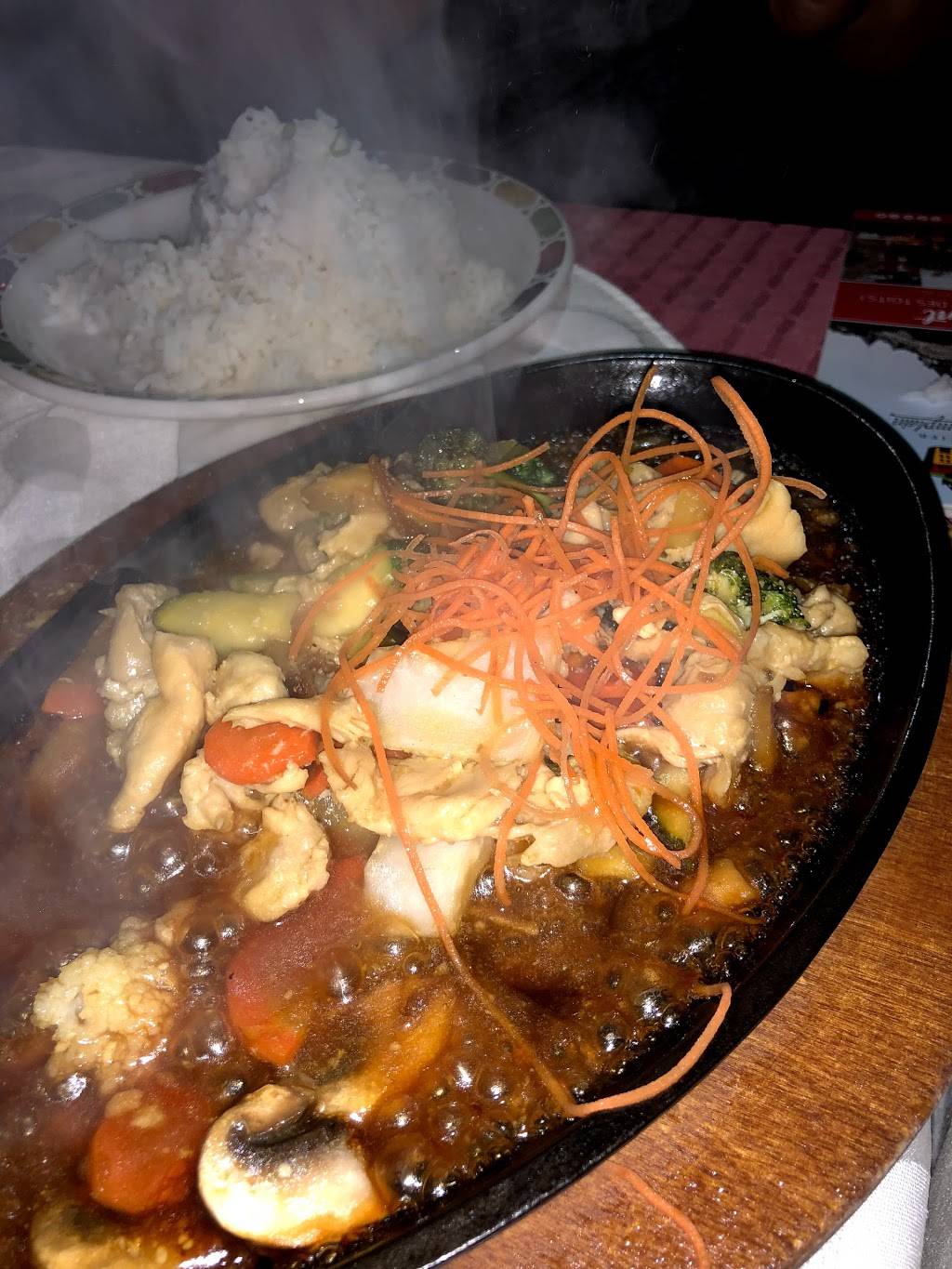 Restaurant Le Parfum dAsie | restaurant | 9181 Boulevard Henri-Bourassa, Québec, QC G1G 4E5, Canada | 4186345050 OR +1 418-634-5050