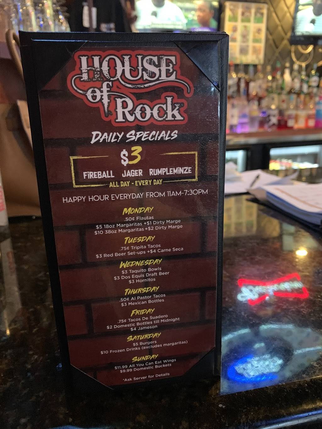 House of Rock | restaurant | 931 N Resler Dr, El Paso, TX 79912, USA | 9157604111 OR +1 915-760-4111