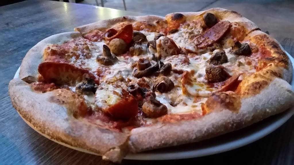 Napolese | restaurant | 30 S Meridian St, Indianapolis, IN 46204, USA | 3176350765 OR +1 317-635-0765