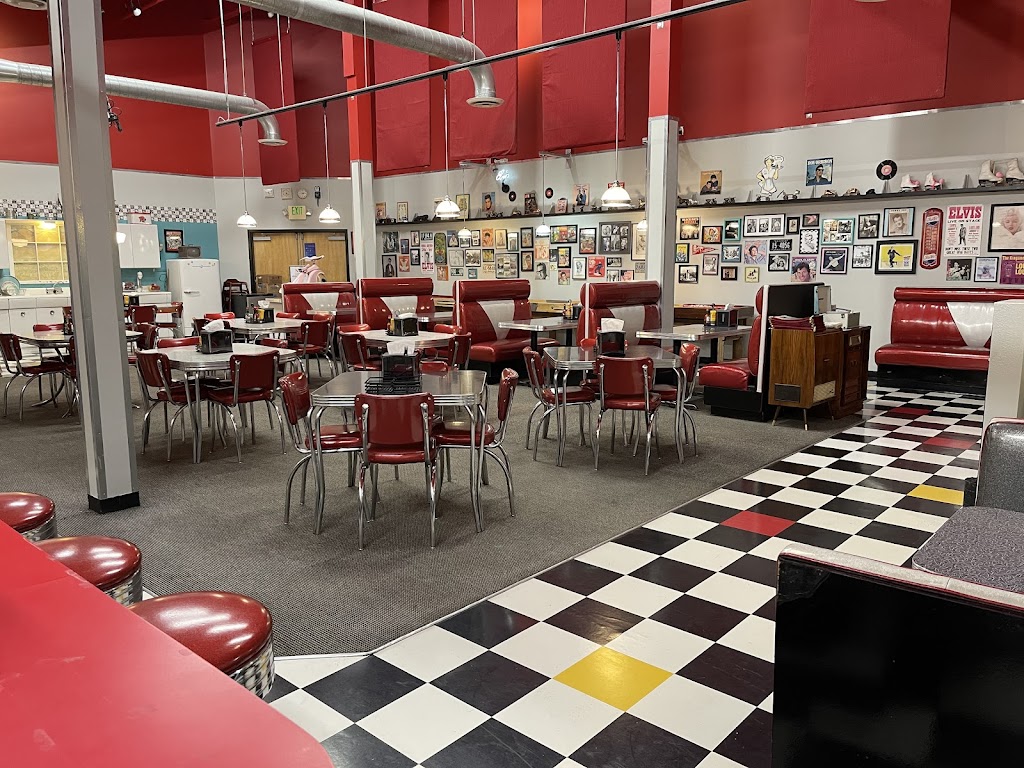 Mommy D’s Diner | restaurant | 200 Apple Annie Ave, Cashmere, WA 98815, USA | 5096795313 OR +1 509-679-5313