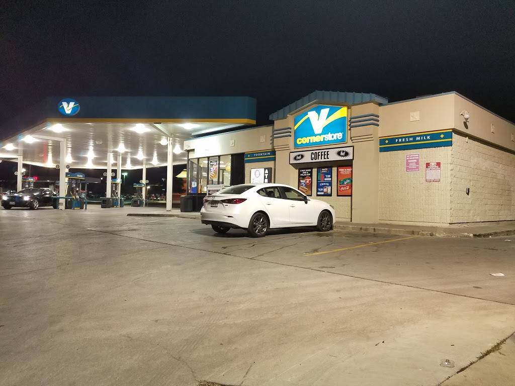 Circle K | meal takeaway | 103 Bandera Rd, San Antonio, TX 78228, USA | 2107326170 OR +1 210-732-6170