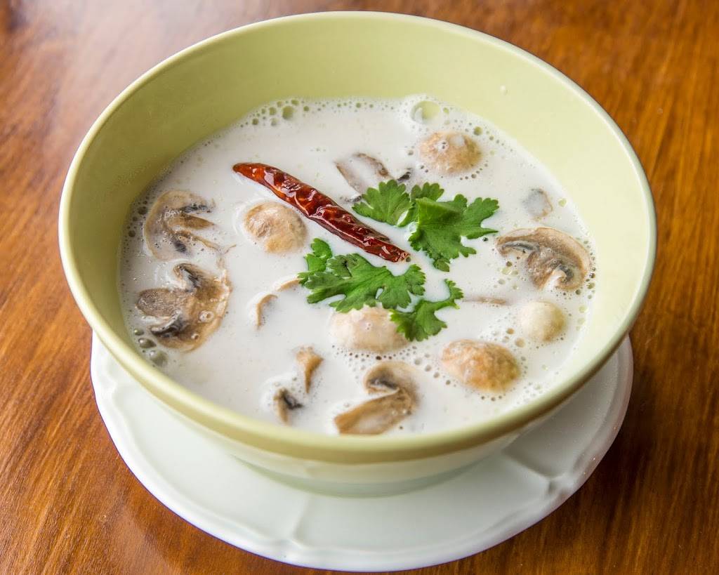 Le Thai Cuisine | restaurant | 7200 Telegraph Square Dr U, Lorton, VA 22079, USA | 7035501235 OR +1 703-550-1235