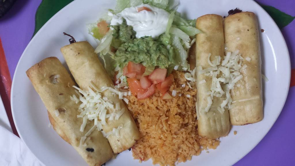 Campito Lindo | restaurant | 148 N Main St, Bluffton, OH 45817, USA | 5672261266 OR +1 567-226-1266