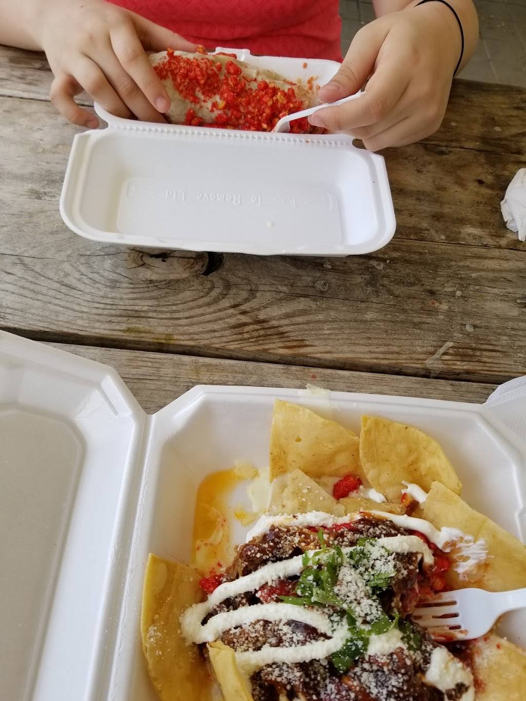 Mangos Gourmet Shop | restaurant | 2050 M.L.K. Jr Blvd, Fayetteville, AR 72701, USA | 4793012793 OR +1 479-301-2793