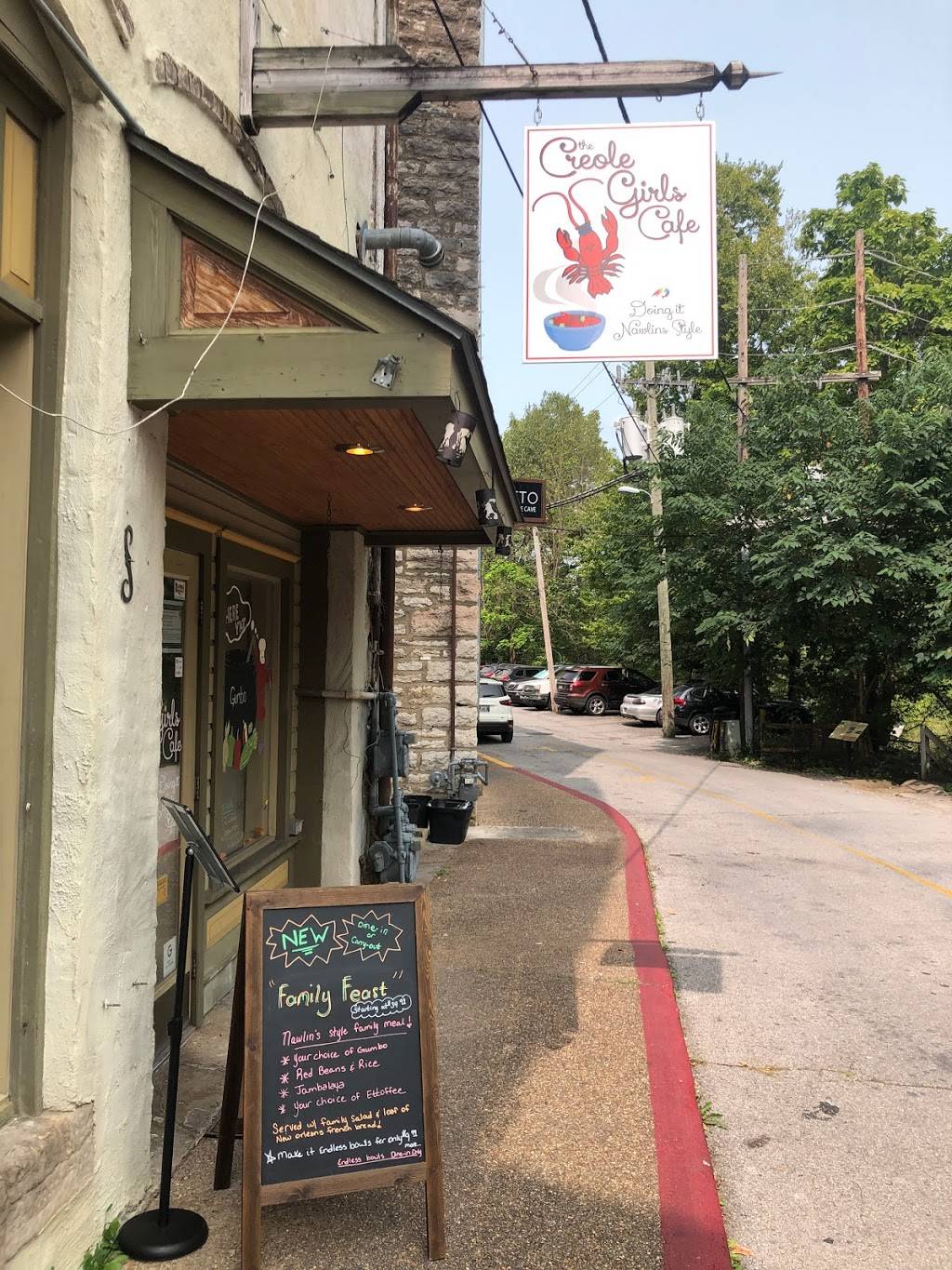 The Creole Girls Cafe | restaurant | 14 Center St, Eureka Springs, AR 72632, USA | 4799813306 OR +1 479-981-3306