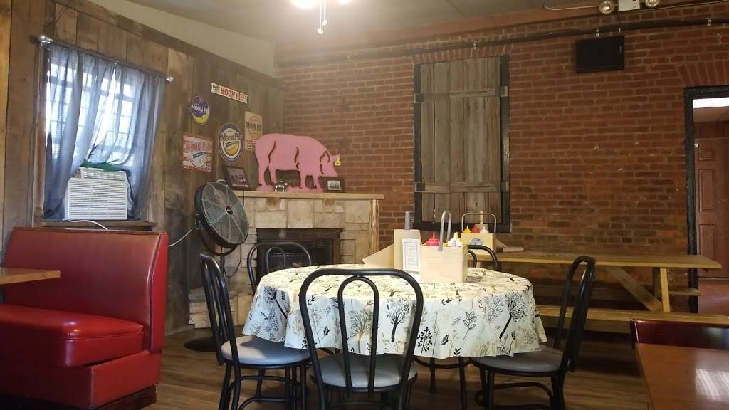 Stouts Brick House | restaurant | 6995 N Dearborn Rd, Guilford, IN 47022, USA | 8125760125 OR +1 812-576-0125