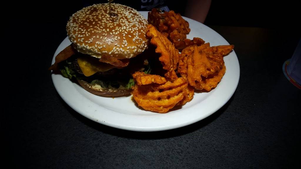 Kickers Buffet | meal takeaway | 951 Stand Rock Rd, Wisconsin Dells, WI 53965, USA | 6082530900 OR +1 608-253-0900