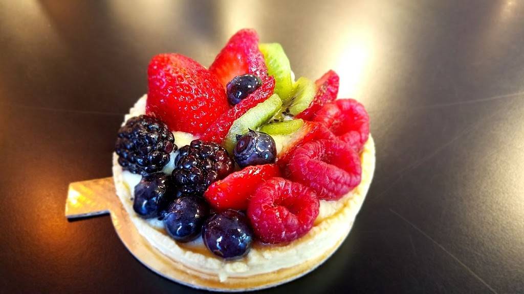 Kleins Bakery & Cafe | cafe | 4155 N Broadway, Chicago, IL 60613, USA | 7738570525 OR +1 773-857-0525