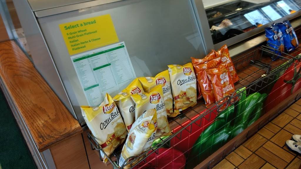 Subway | restaurant | 40341 Michigan Ave, Canton, MI 48188, USA | 7347288361 OR +1 734-728-8361