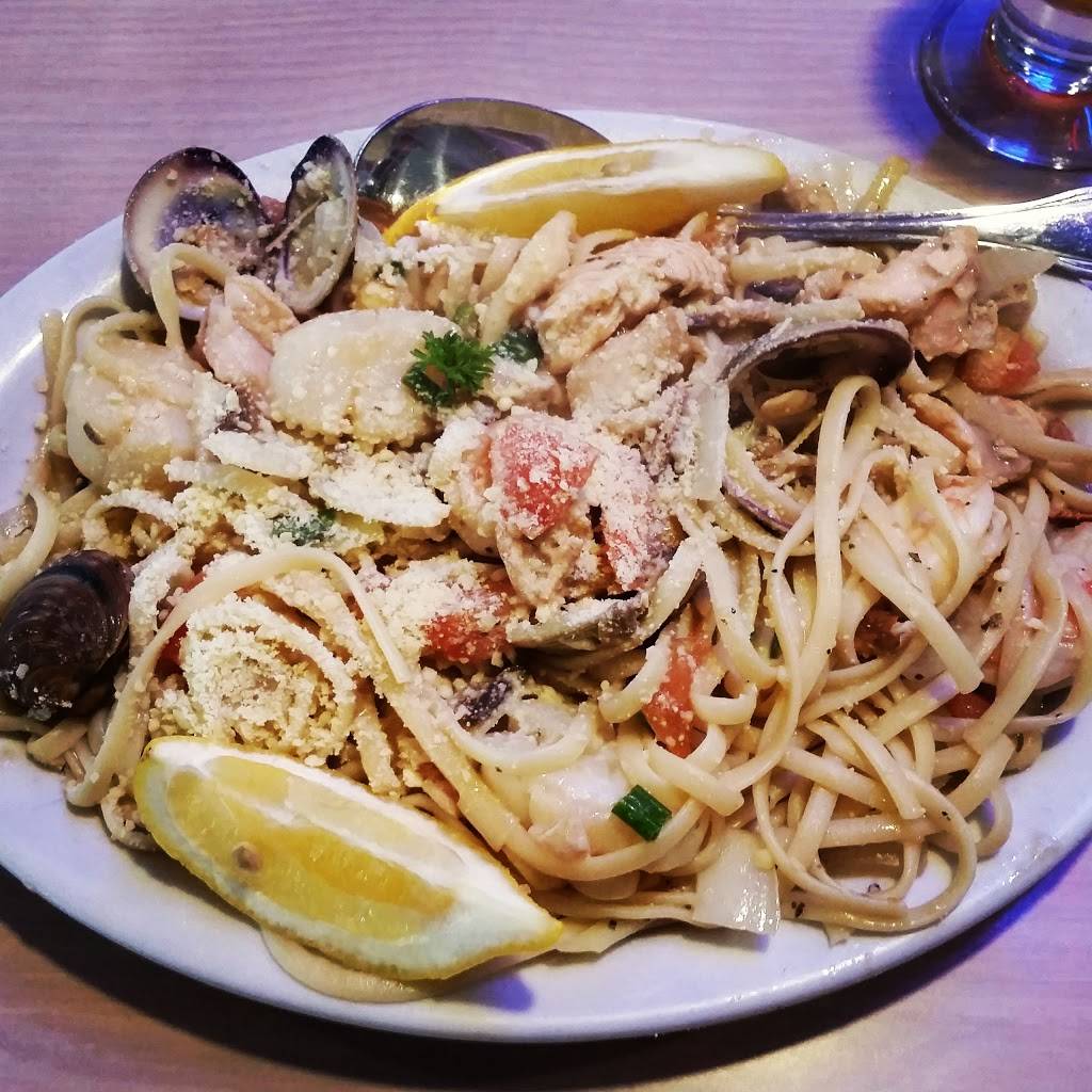 Dolphin | restaurant | 71 Municipal Wharf, Santa Cruz, CA 95060, USA | 8314265830 OR +1 831-426-5830