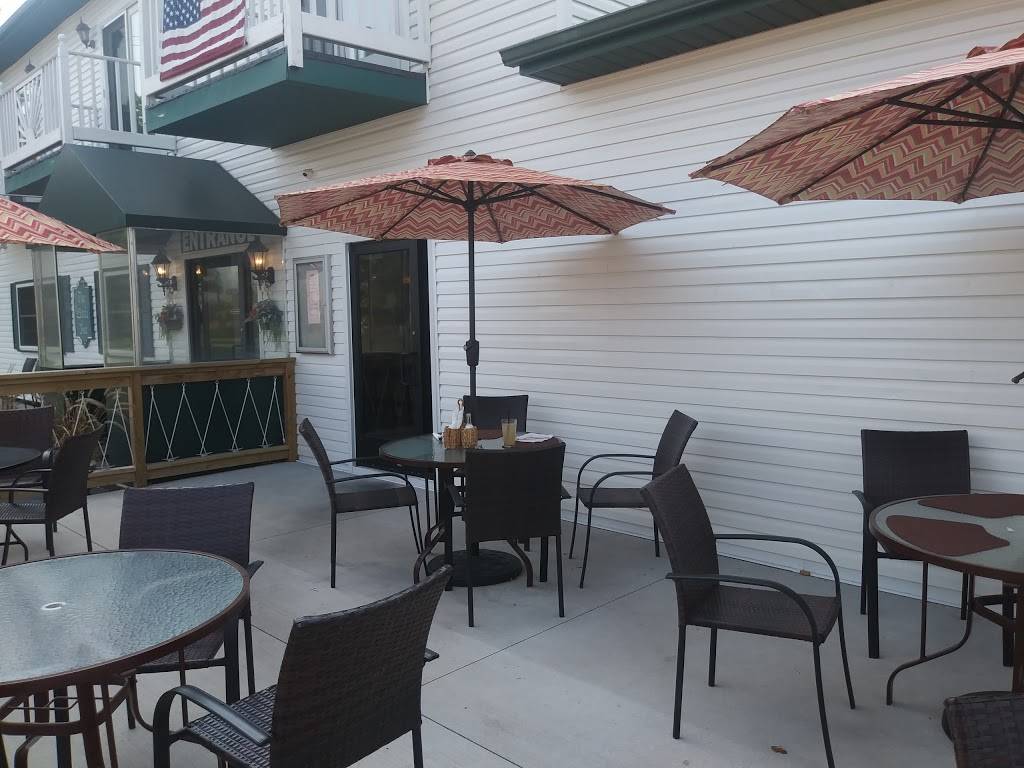 The Little Bar Restaurant of Marine City | restaurant | 321 Chartier Rd, Marine City, MI 48039, USA | 8107658084 OR +1 810-765-8084